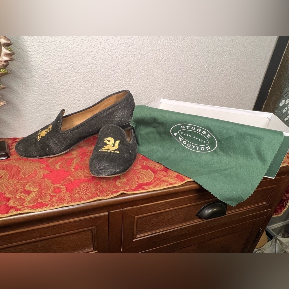 S07. Stubbs & Wootton Black Slippers with Gold Detail